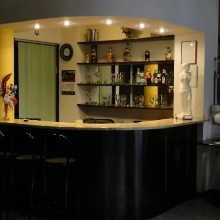 Hotelowe Dux Лодзь